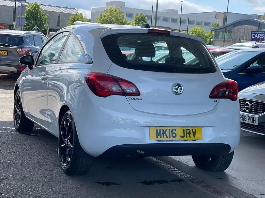 Używany Vauxhall Corsa SRi 90 KM (66 kW) 2016 Biały Hatchback