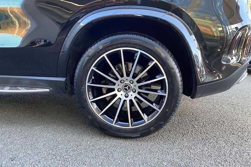 Used Mercedes GLE400 AMG line 330 HP (242 kW) 2022 Obsidian black Estate