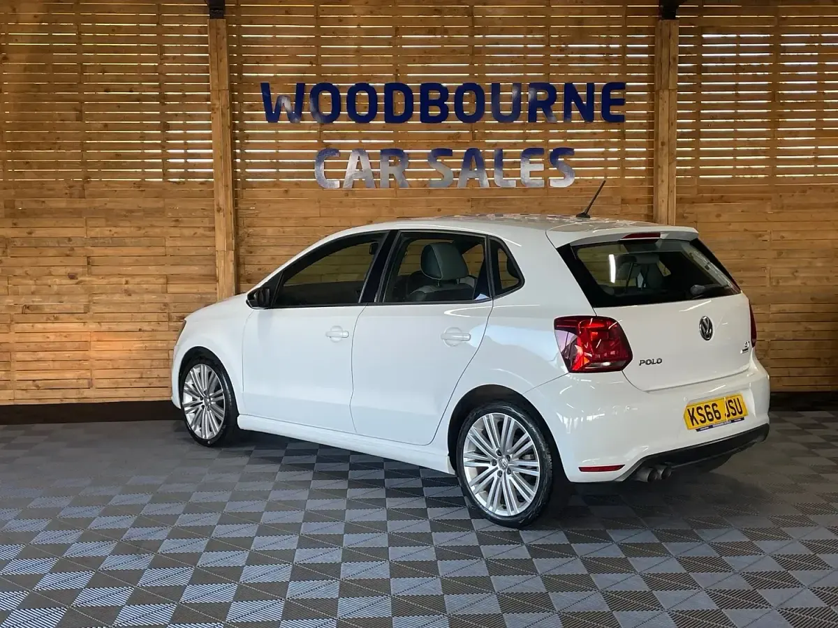 Used VW Polo BlueGT 150 HP (110 kW) 2016 White Hatchback