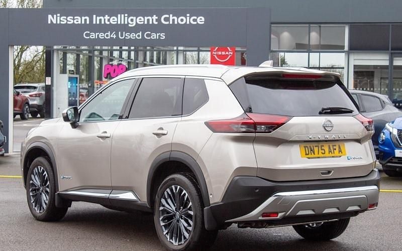 Used Nissan X-Trail Tekna 204 HP (150 kW) 2025 Silver SUV