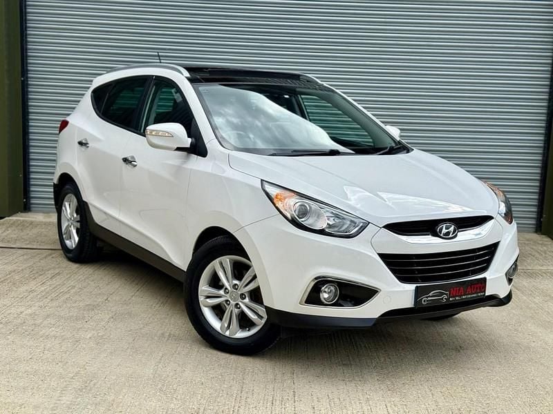 White Used 2013 Hyundai ix35 Premium SUV | £4,000 (Good price) - Image 1/4