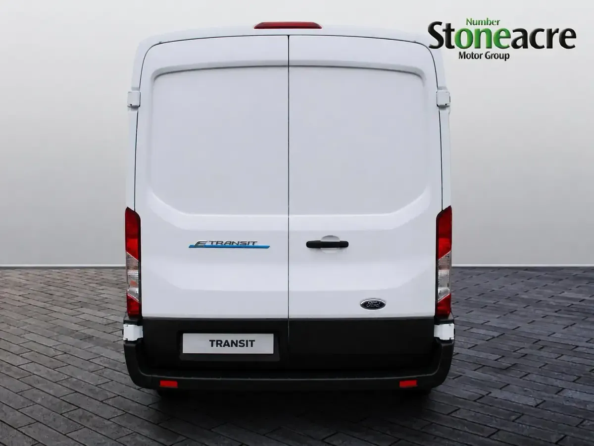 New Ford Transit Trend 135 kW (184 HP) 2026 White Van