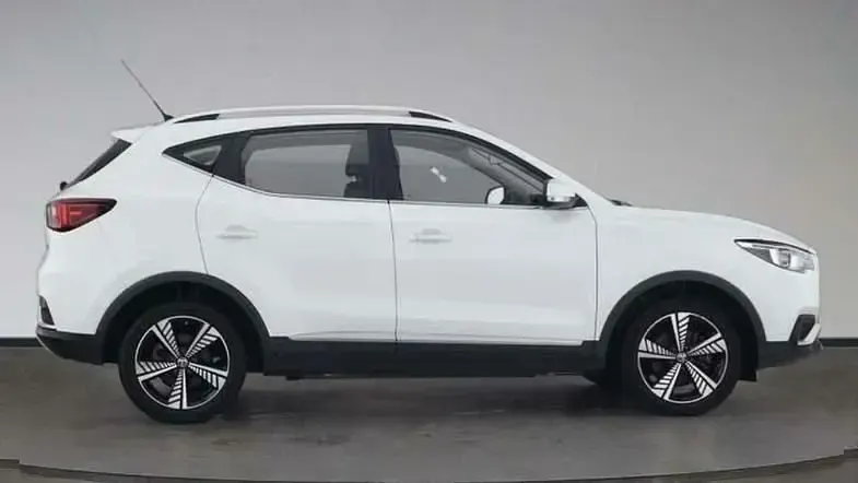Used MG ZS Exclusive 105 kW (143 HP) 2021 White SUV