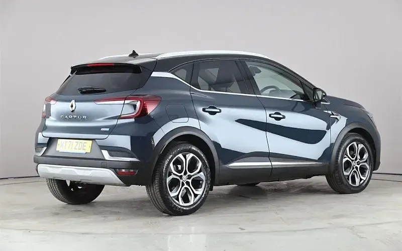 Second-hand Renault Captur Version S 143 CP (105 kW) 2022 Albastru SUV