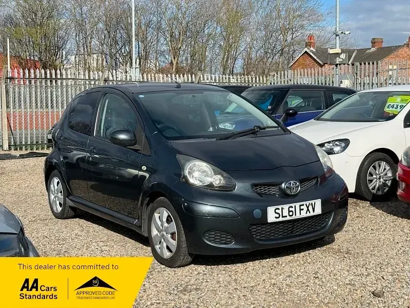 Used Toyota Aygo 68 HP (50 kW) 2011 Grey Hatchback