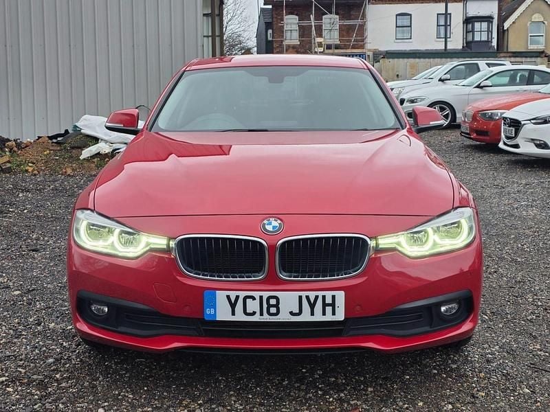 Used BMW 320 2018 Red Sedan