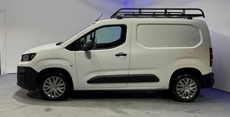 Used Peugeot Partner 2019 White MPV