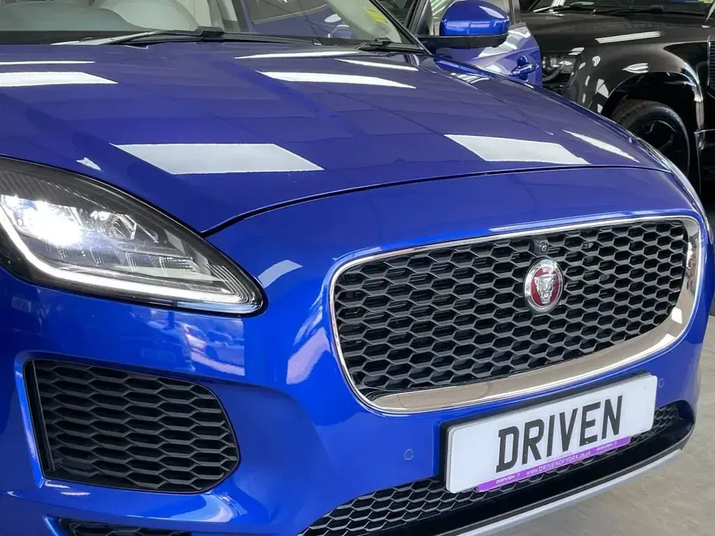 Used Jaguar E-Pace SE 180 HP (132 kW) 2018 Blue SUV