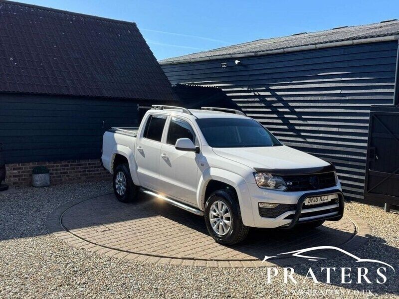 White Used 2018 VW Amarok Trendline Pickup | £17,500 (A bit pricey) - Image 1/4