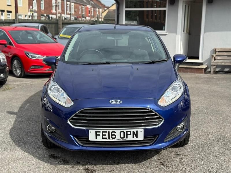 Used Ford Fiesta Zetec 2016 Blue Hatchback