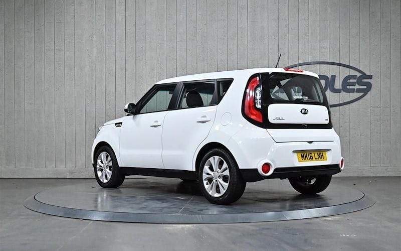 Used Kia Soul 136 HP (100 kW) 2015 White SUV