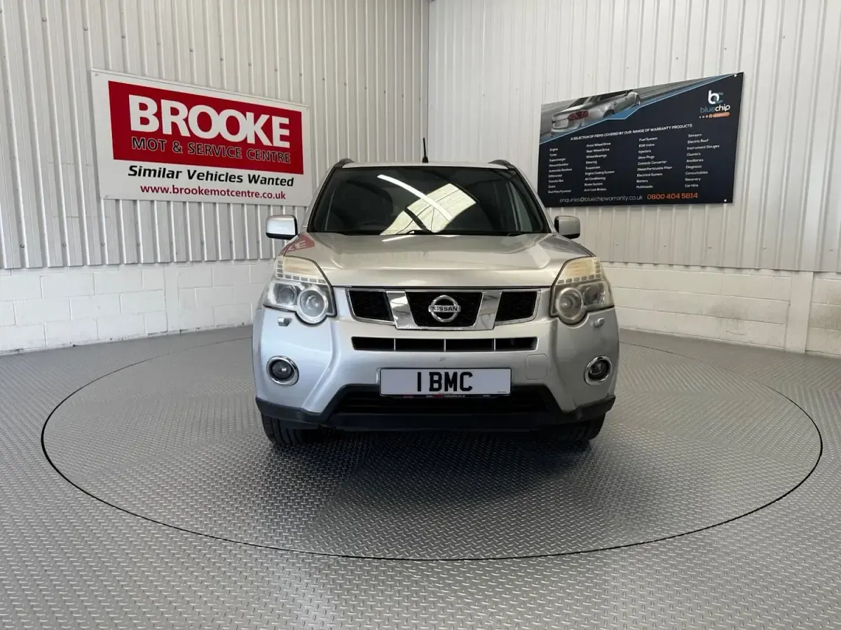 Used Nissan X-Trail Tekna 173 HP (127 kW) 2010 Silver SUV