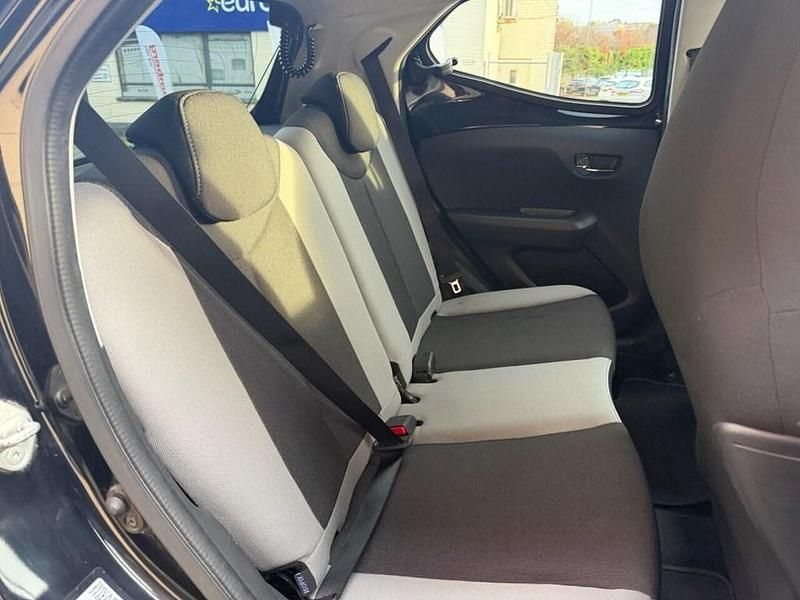 Used Toyota Aygo x-press 68 HP (50 kW) 2017 Black Hatchback