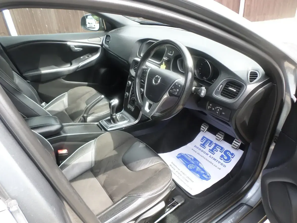 Used Volvo V40 R-Design 2018 Grey Hatchback