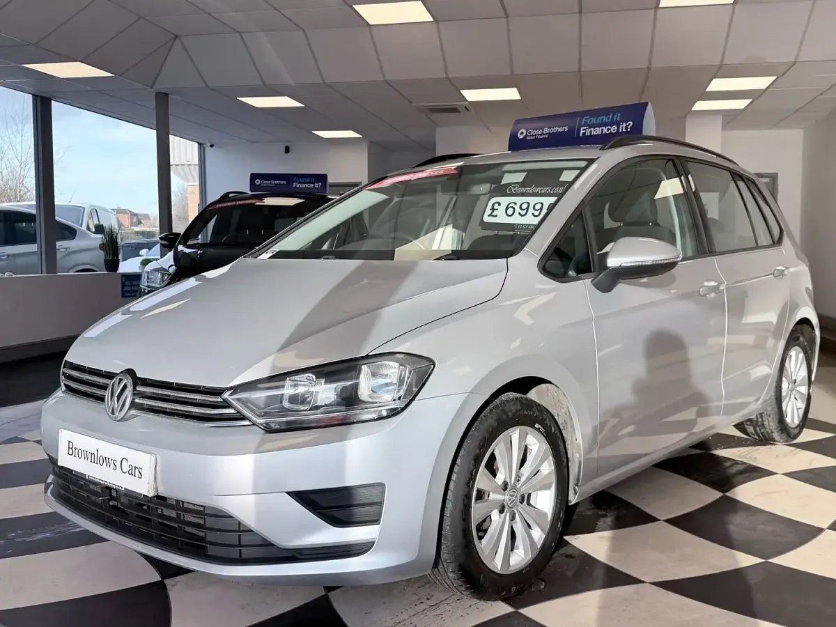 Used VW Golf Sportsvan SE 150 HP (110 kW) 2017 Silver MPV