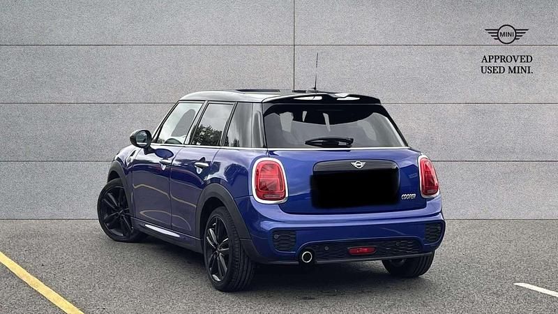 Begagnad Mini Cooper Hatch 134 HK (98 kW) 2019 Blå Halvkombi