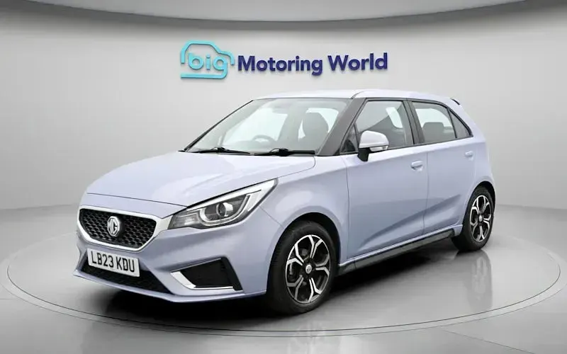 Used MG MG3 Exclusive 106 HP (77 kW) 2023 Silver Hatchback