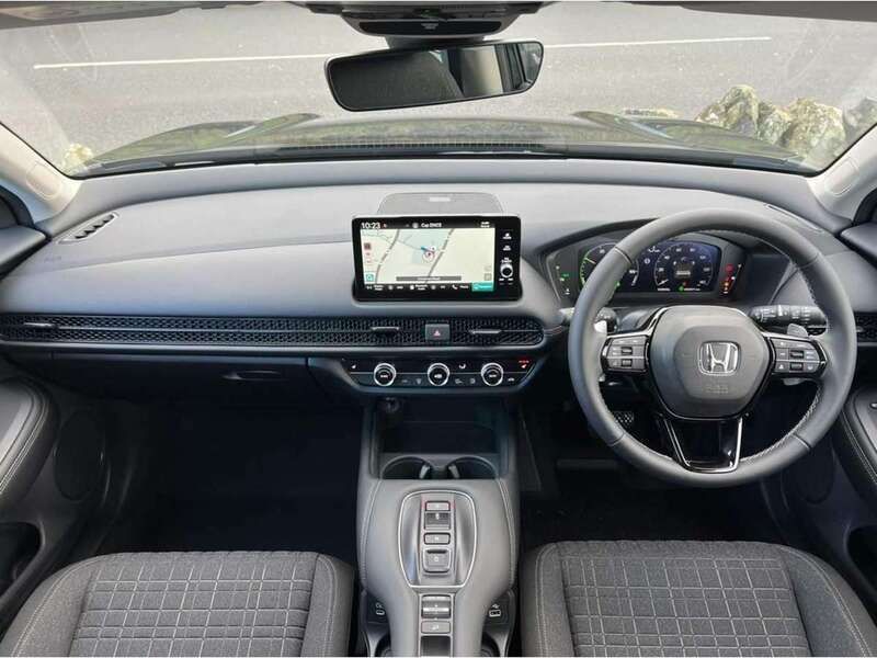 Image 2/4