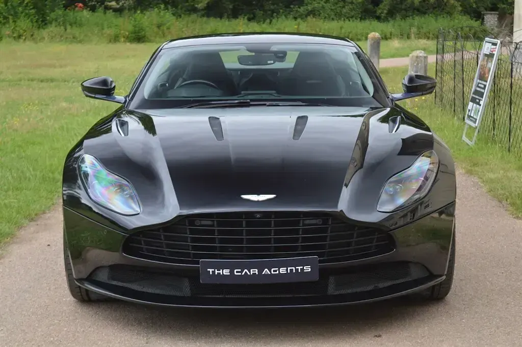 Used Aston Martin DB11 608 HP (447 kW) 2018 Black Coupe