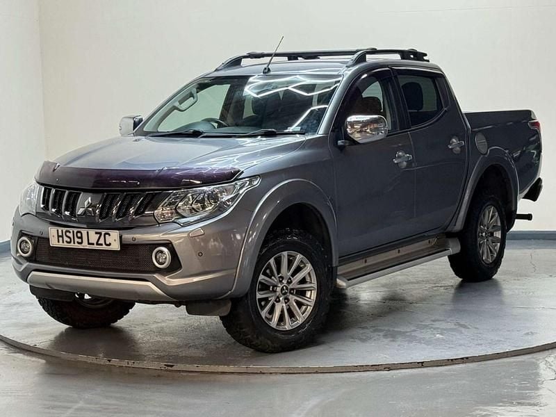 Used Mitsubishi L200 181 HP (133 kW) 2019 Grey Pickup