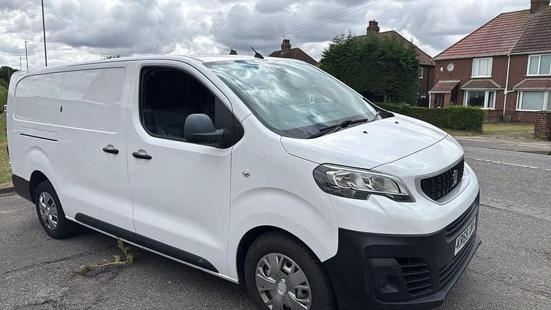 White Used 2019 Peugeot Expert Van | £7,495 (Super price) - Image 1/2