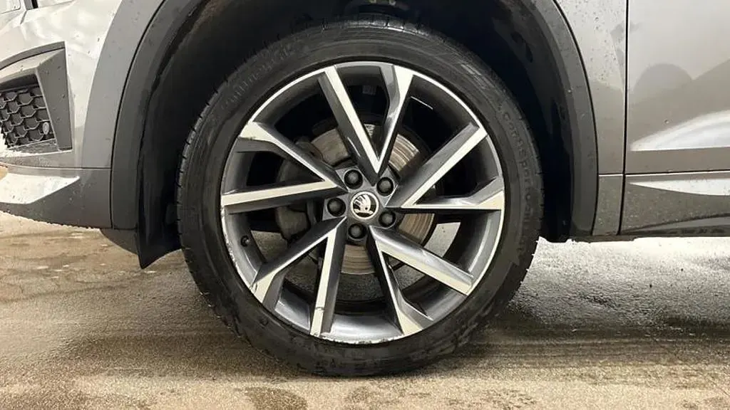 Used Skoda Kodiaq SportLine 150 HP (110 kW) 2023 Grey SUV