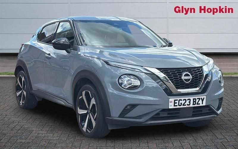 Used Nissan Juke Tekna 114 HP (83 kW) 2023 Grey SUV