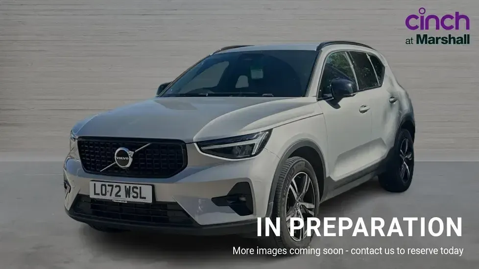 Used Volvo XC40 Plus 197 HP (144 kW) 2022 Silver dawn SUV