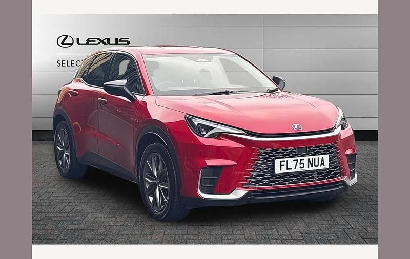 Used Lexus LBX 134 HP (98 kW) 2025 Red SUV
