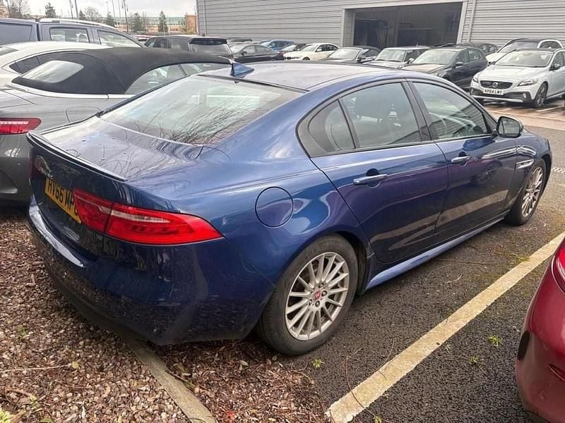 Used Jaguar XE R-Sport 180 HP (132 kW) 2016 Blue Sedan