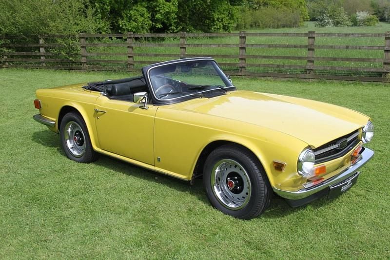 Used Triumph TR6 150 HP (110 kW) 1968 Yellow Cabriolet
