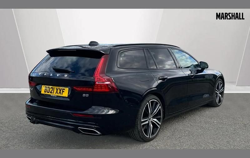 Used Volvo V60 R-Design 247 HP (181 kW) 2021 Black Estate