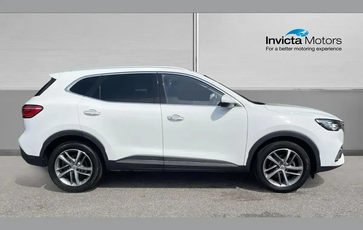 Used MG HS Exclusive 162 HP (119 kW) 2023 White SUV