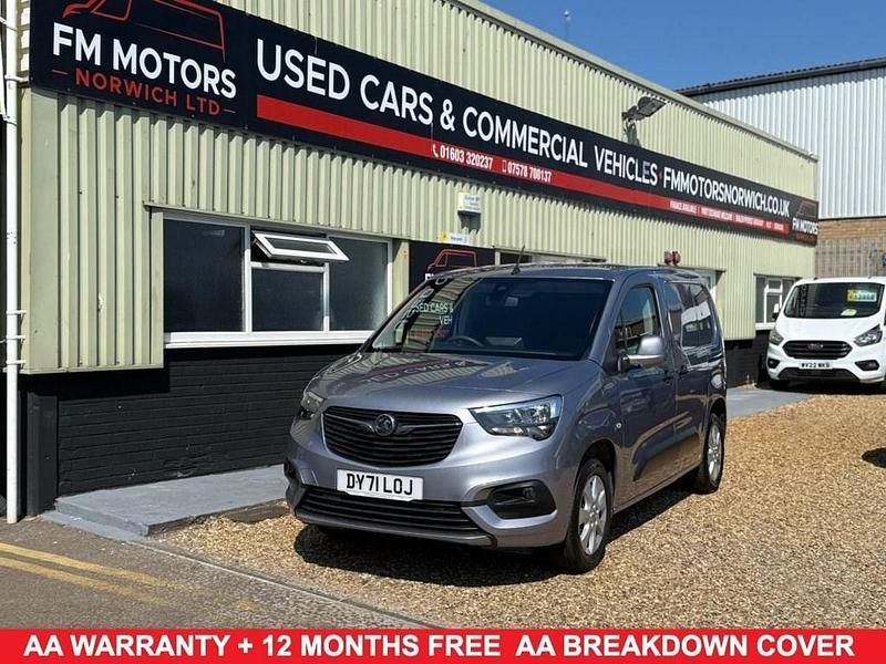 Grey Used 2021 Vauxhall Combo MPV | £11,900 (Expensive) - Image 1/2