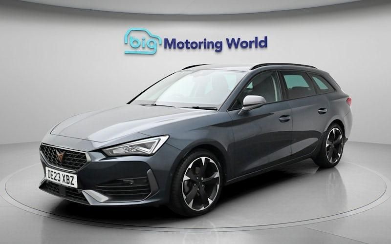 Usado Cupra Leon 150 CV (110 kW) 2023 Gris Familiar