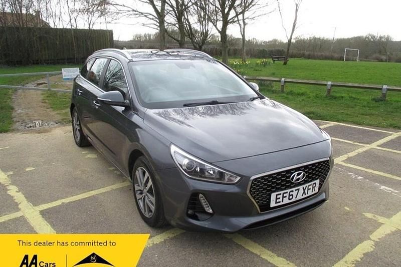 Used Hyundai i30 SE 140 HP (102 kW) 2018 Grey Estate