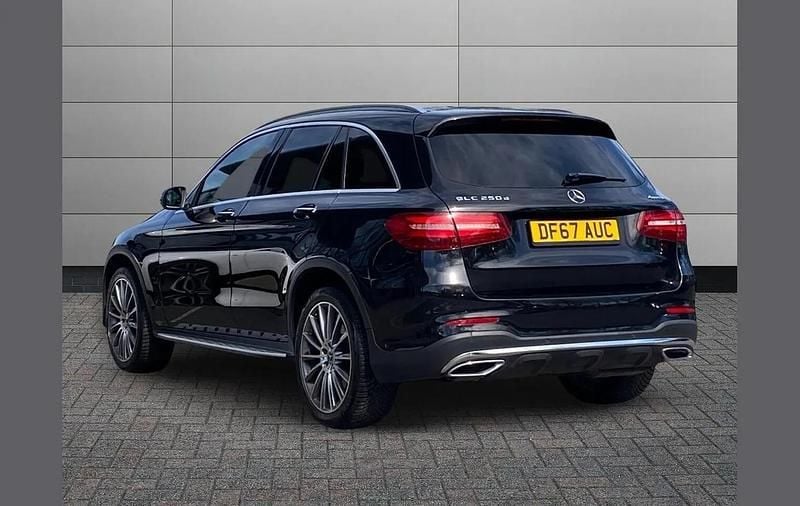 Used Mercedes GLC250 AMG Line Premium 200 HP (147 kW) 2017 Black SUV