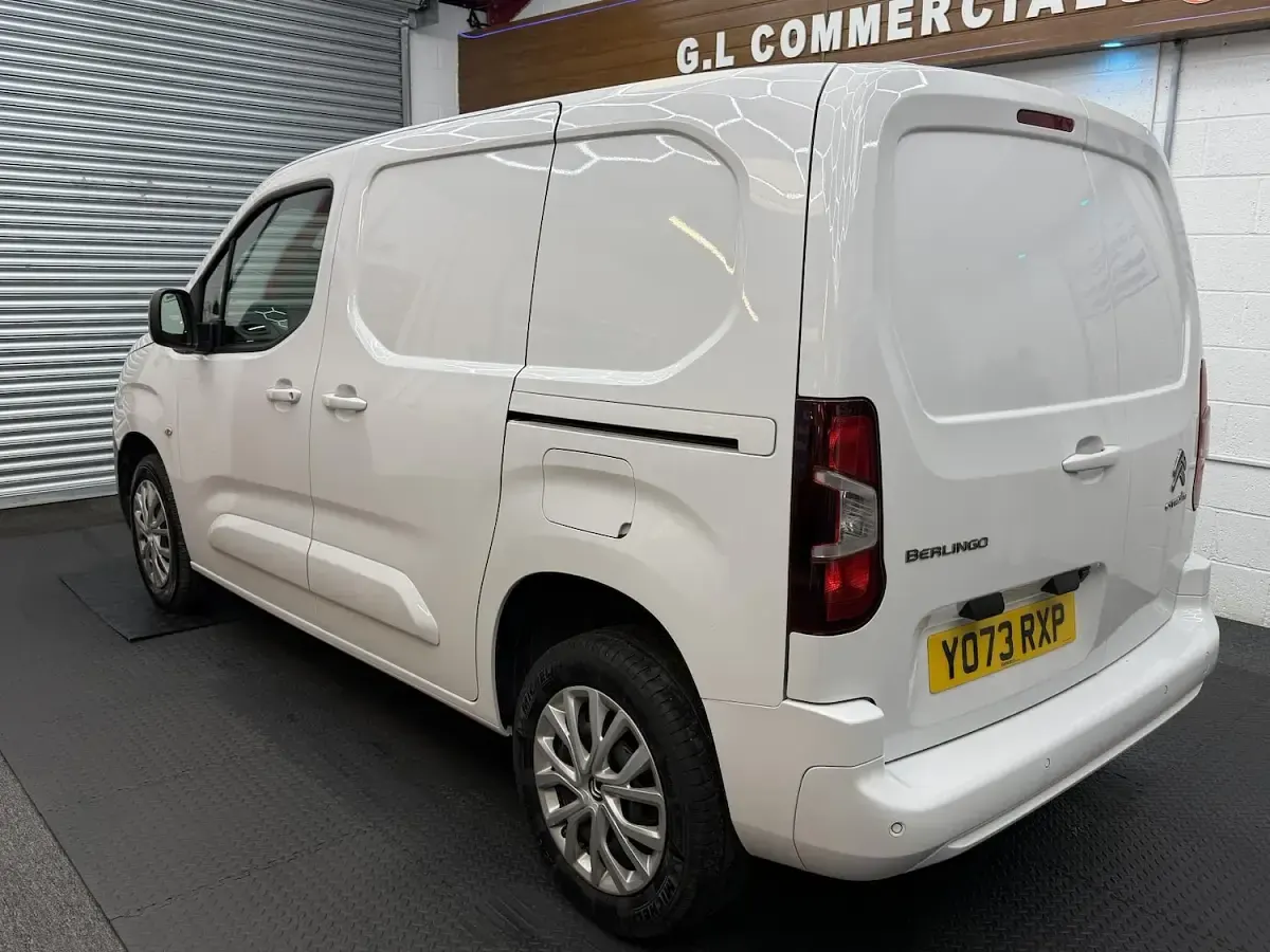 Used Citroën Berlingo 100 HP (73 kW) 2024 White MPV