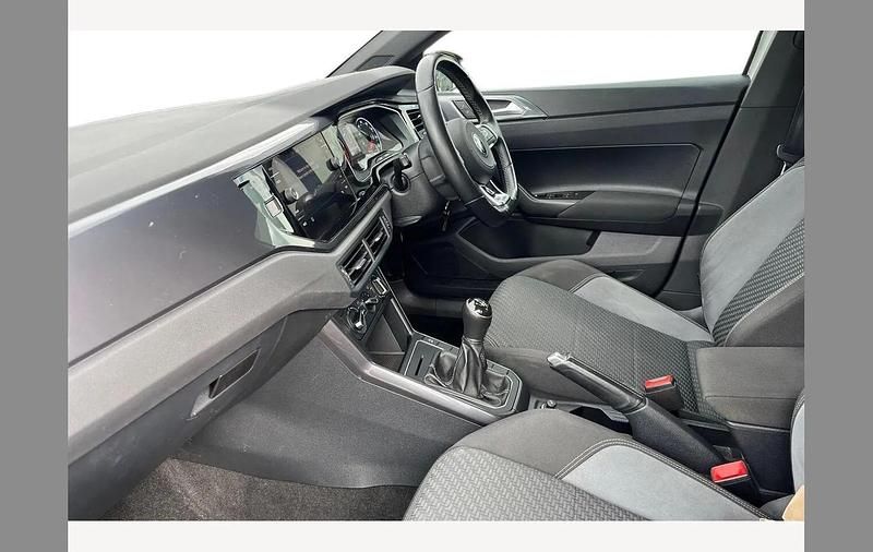 Used VW Polo R-line 110 HP (80 kW) 2021 White Hatchback