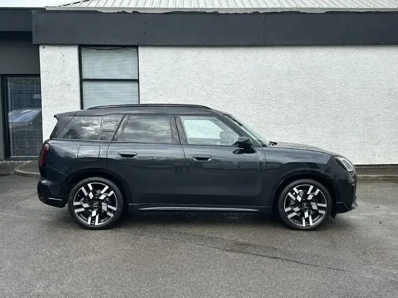 Used Mini Countryman Sport 218 HP (160 kW) 2025 Grey SUV