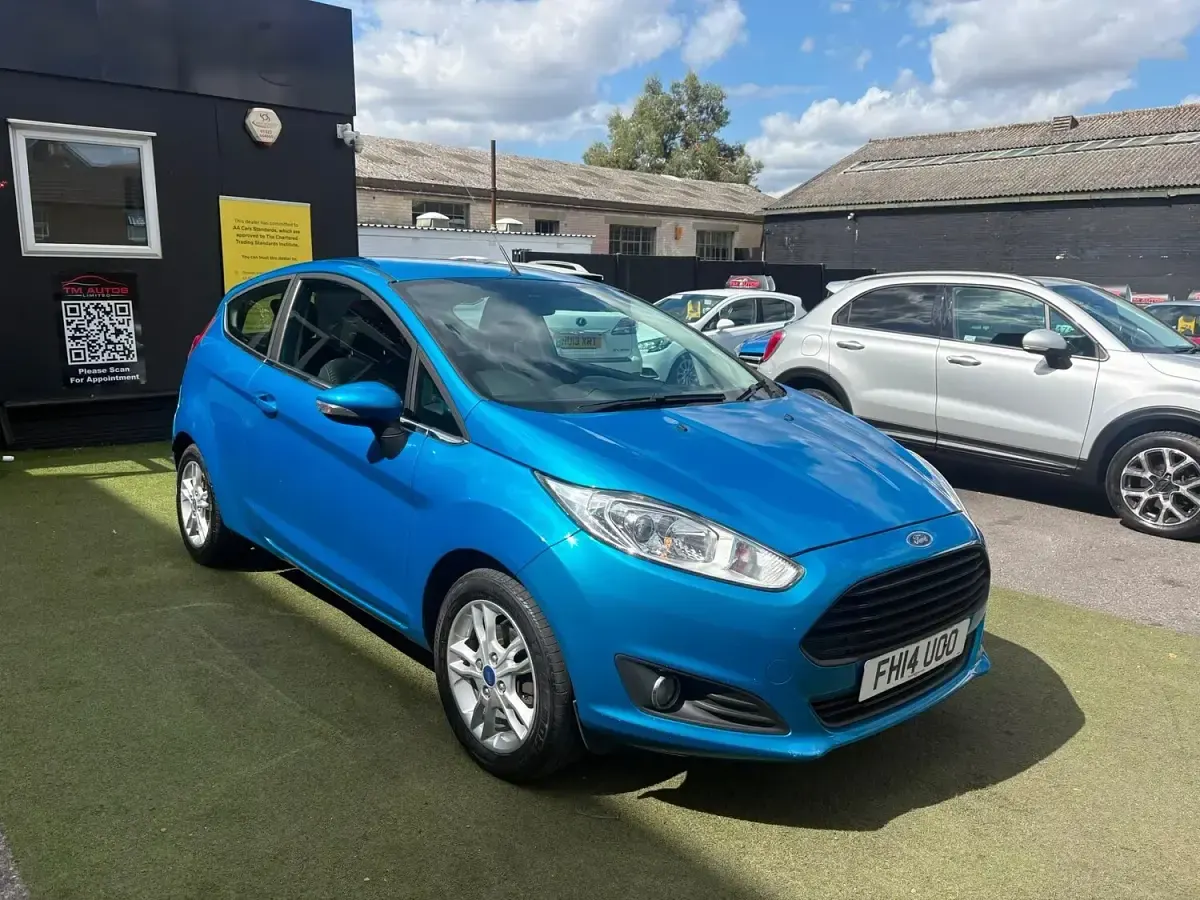 Used Ford Fiesta Zetec 2014 Blue Hatchback