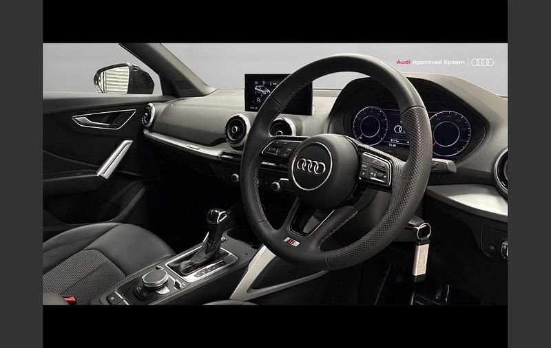 Used Audi Q2 S-Line 147 HP (108 kW) 2024 Black SUV