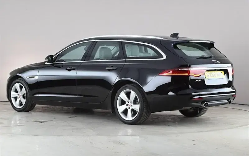 Second-hand Jaguar XF Portfolio 200 CP (147 kW) 2018 Berlinǎ
