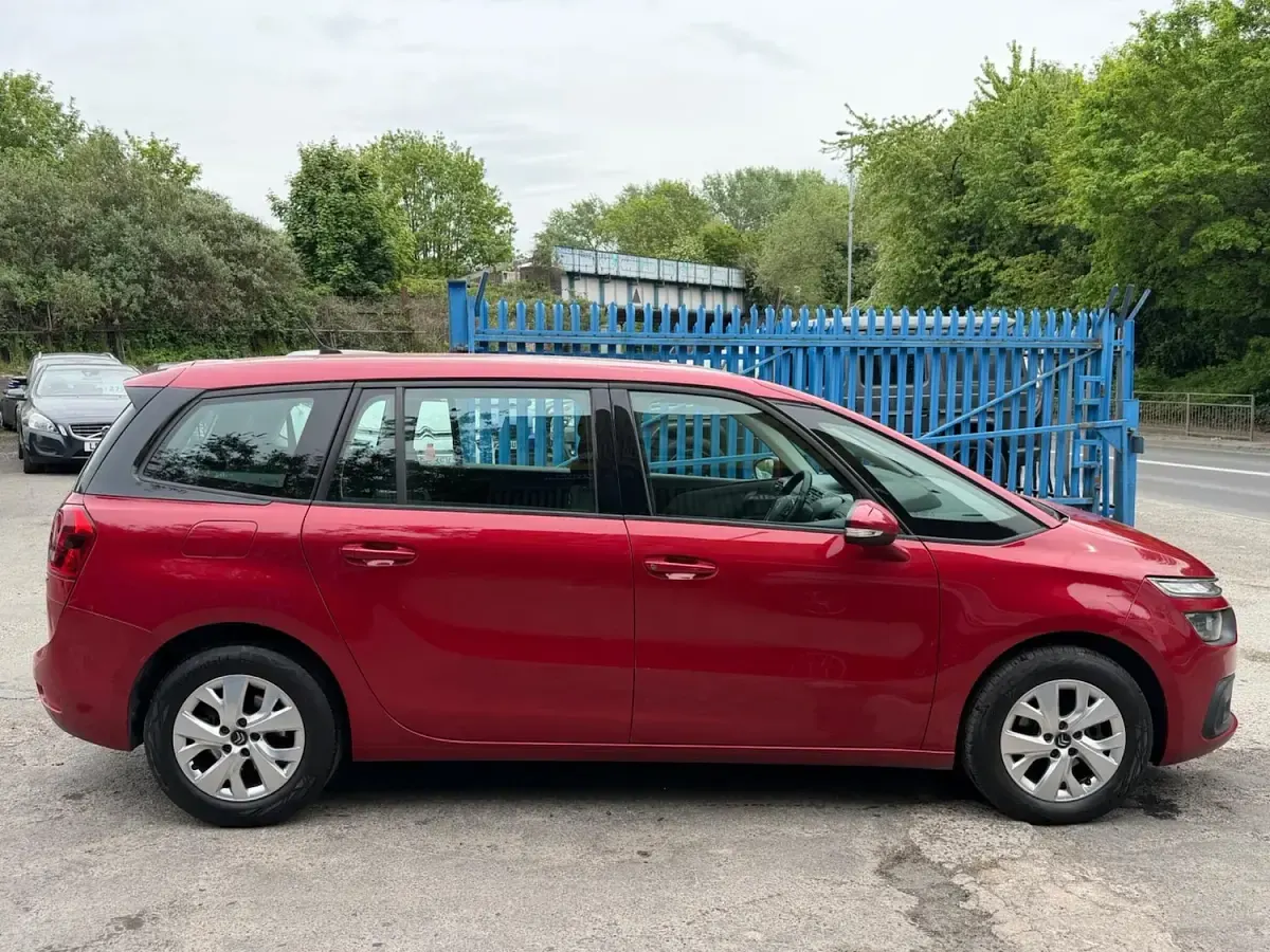 Used Citroën Grand C4 Picasso Touch 2017 Red MPV