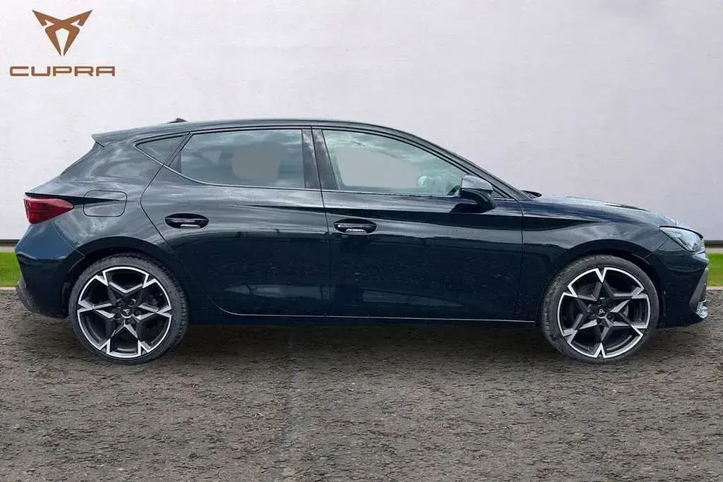 Used Cupra Leon 150 HP (110 kW) 2025 Black Hatchback