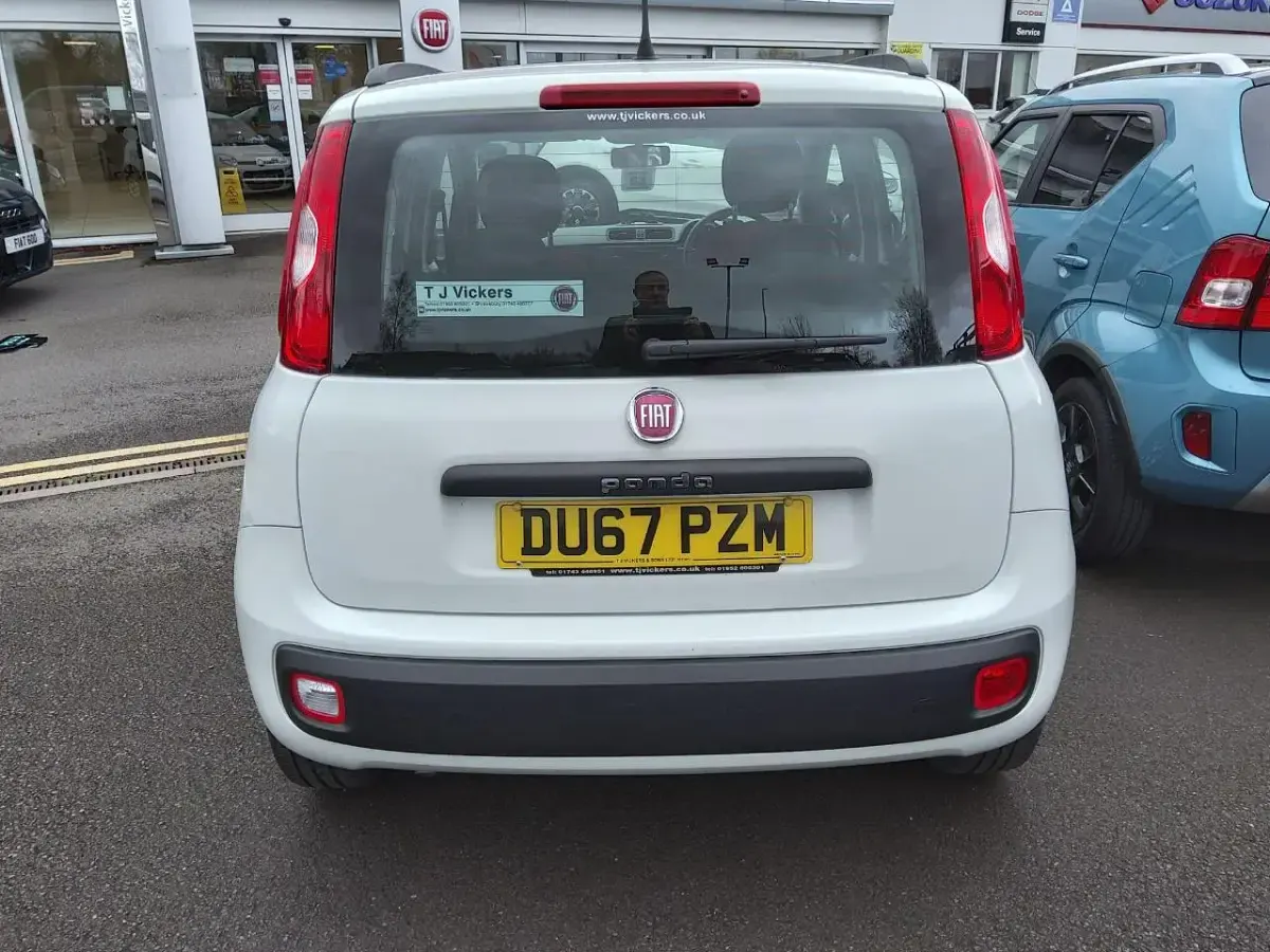 Used Fiat Panda Lounge 69 HP (50 kW) 2017 White Hatchback
