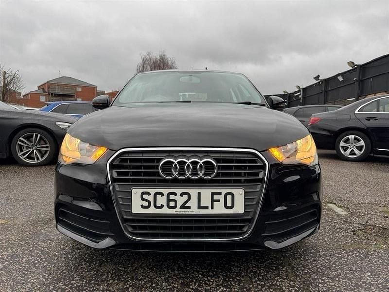 Used Audi A1 Sportback Comfort 86 HP (63 kW) 2013 Black Hatchback