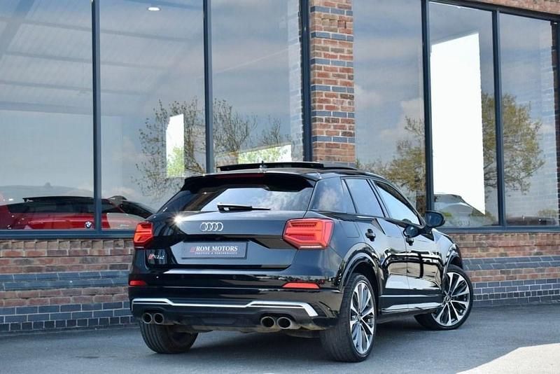 Begagnad Audi SQ2 Black Edition 300 HK (220 kW) 2020 Svart SUV