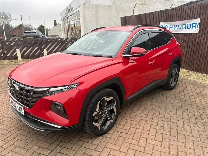 Used Hyundai Tucson Premium 230 HP (169 kW) 2023 Red SUV
