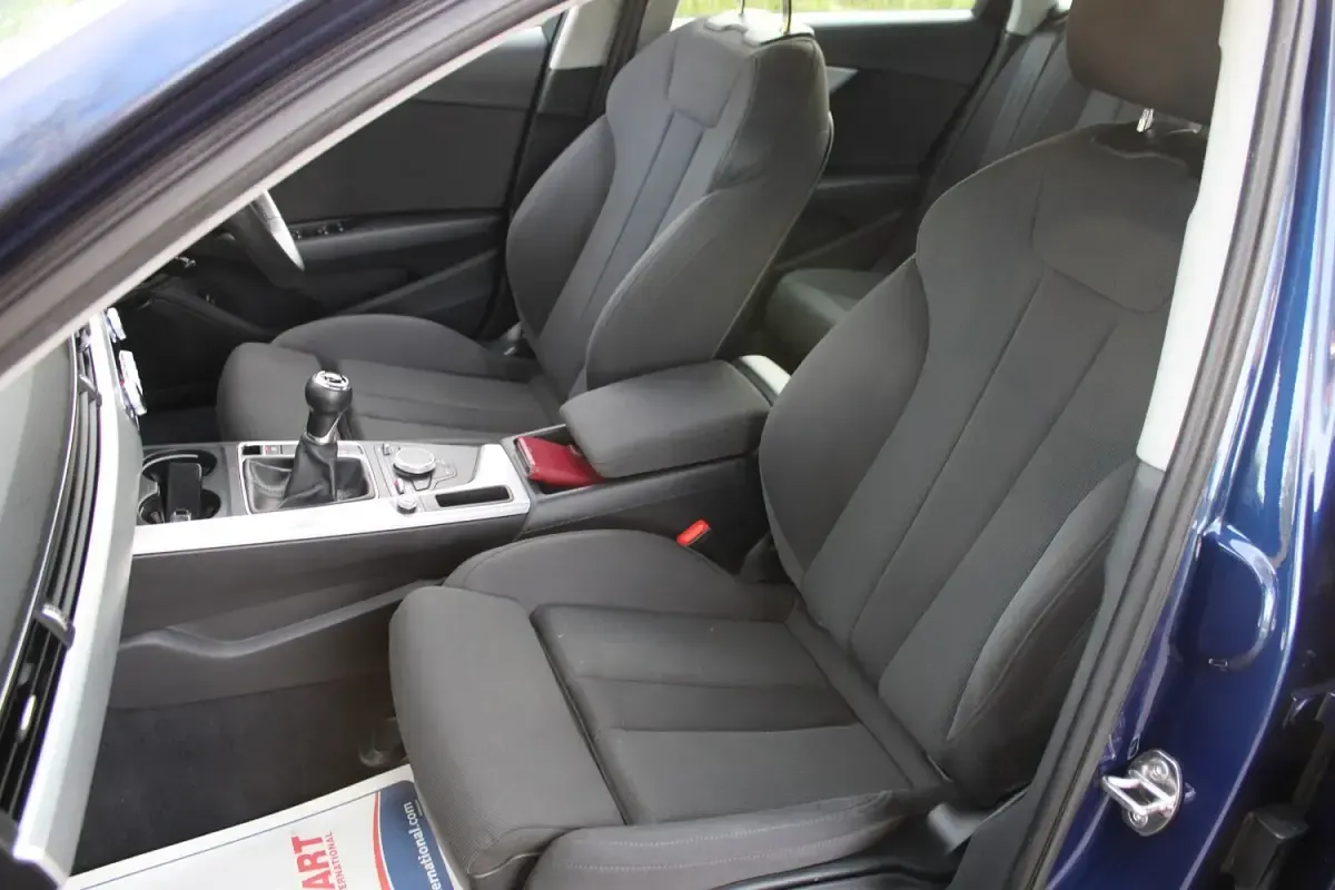 Used Audi A4 Sport 150 HP (110 kW) 2016 Blue Estate